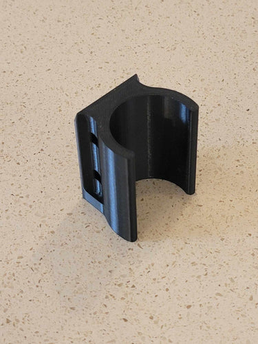 Arca adaptor for tripod leg