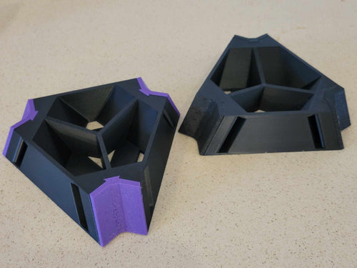 Tripod Leg Locker