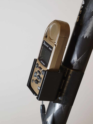 Kestrel holder for arca on tripod